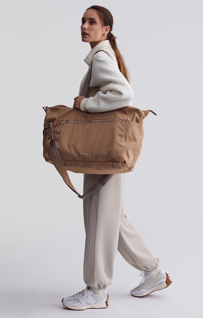 Varley Montlake Weekend Bag - Sesame - Kota Wellness