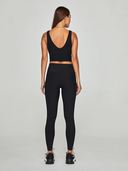 Carbon38 V-Neck Longline Bra in Melt - Black