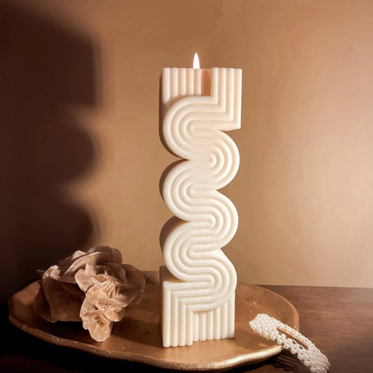 Maison De Lueur - DIO | Nordic S Shape Wave Pillar Candle | Eco soy wax