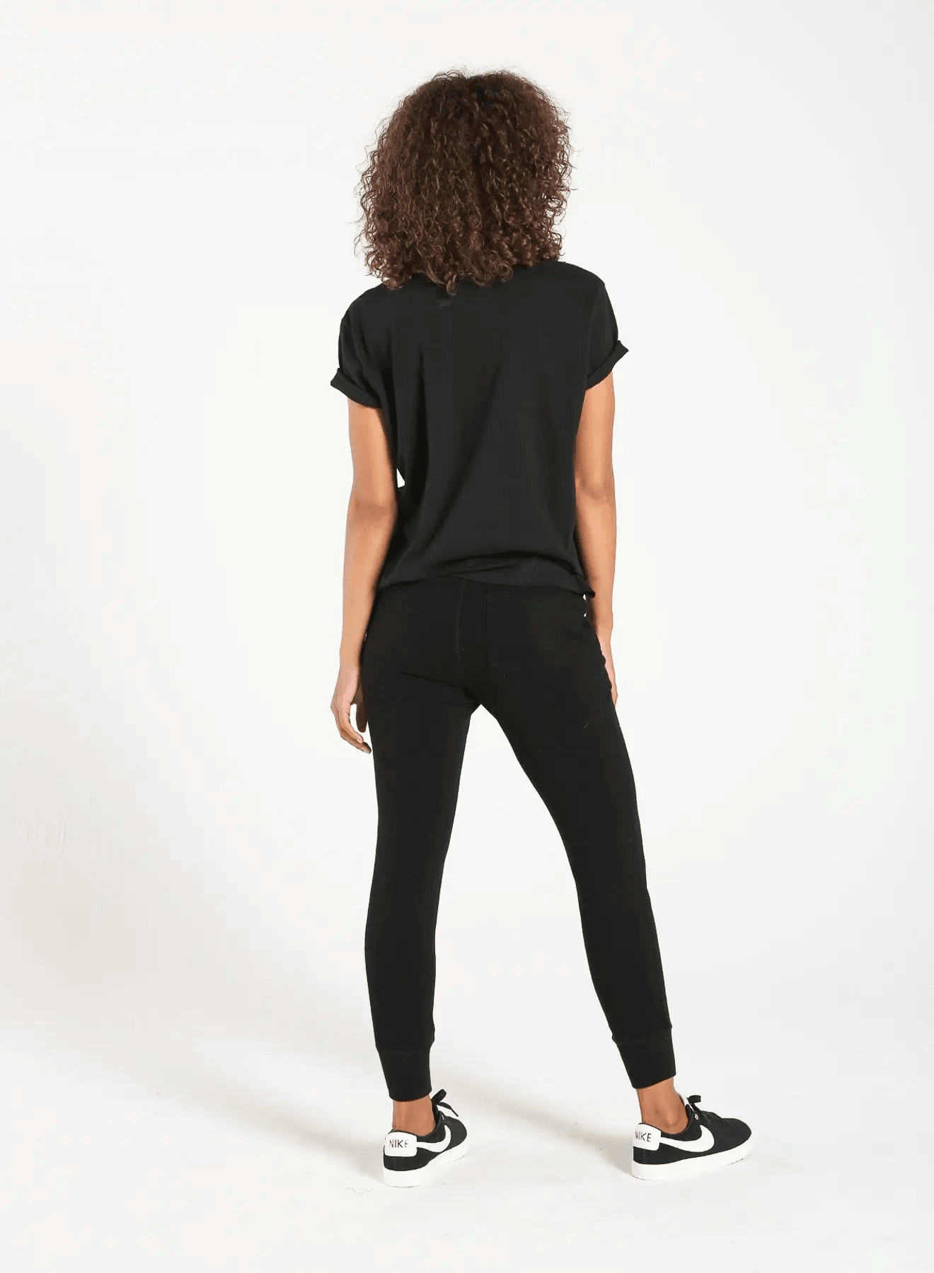 n:philanthropy Gravity Jogger - Black Cat - Kota Wellness