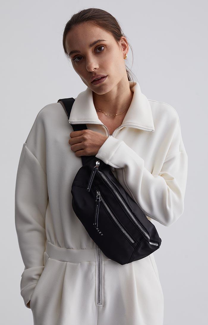 Varley Lasson Belt Bag - Black - Kota Wellness