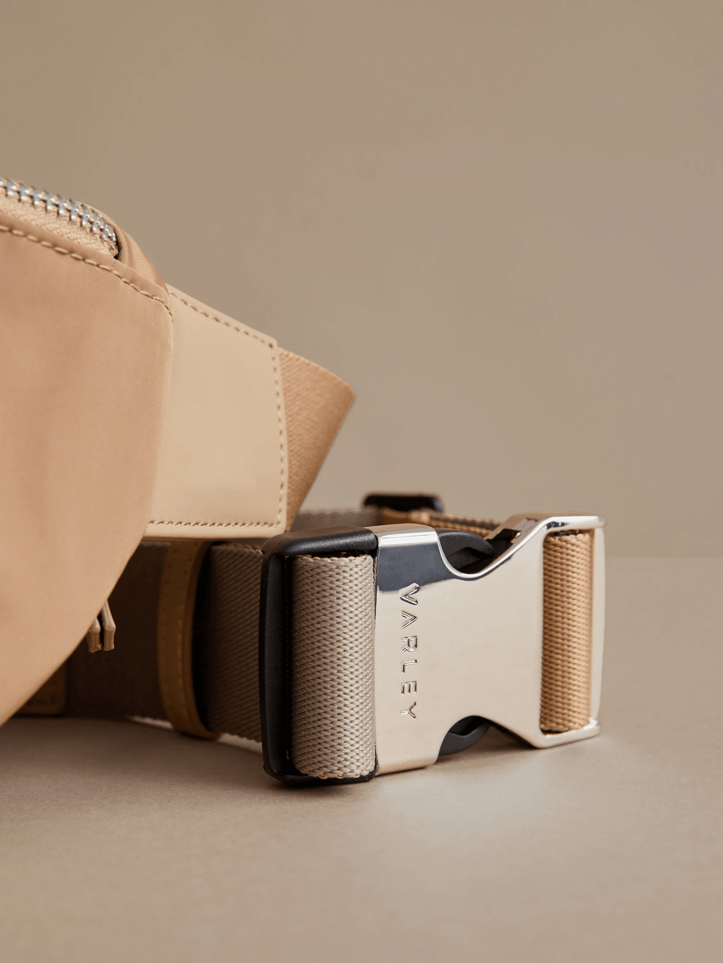 Varley Lasson Belt Bag - Sesame - Kota Wellness