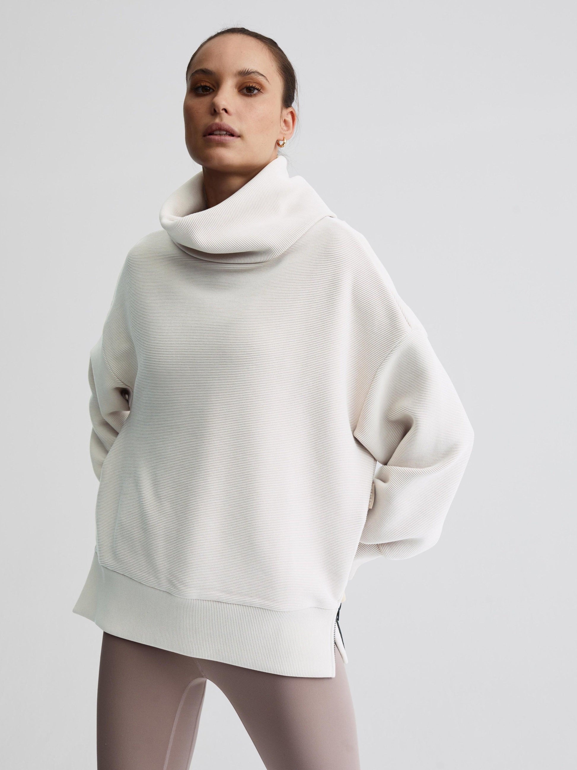 Varley Milton Sweat - Egret - Kota Wellness
