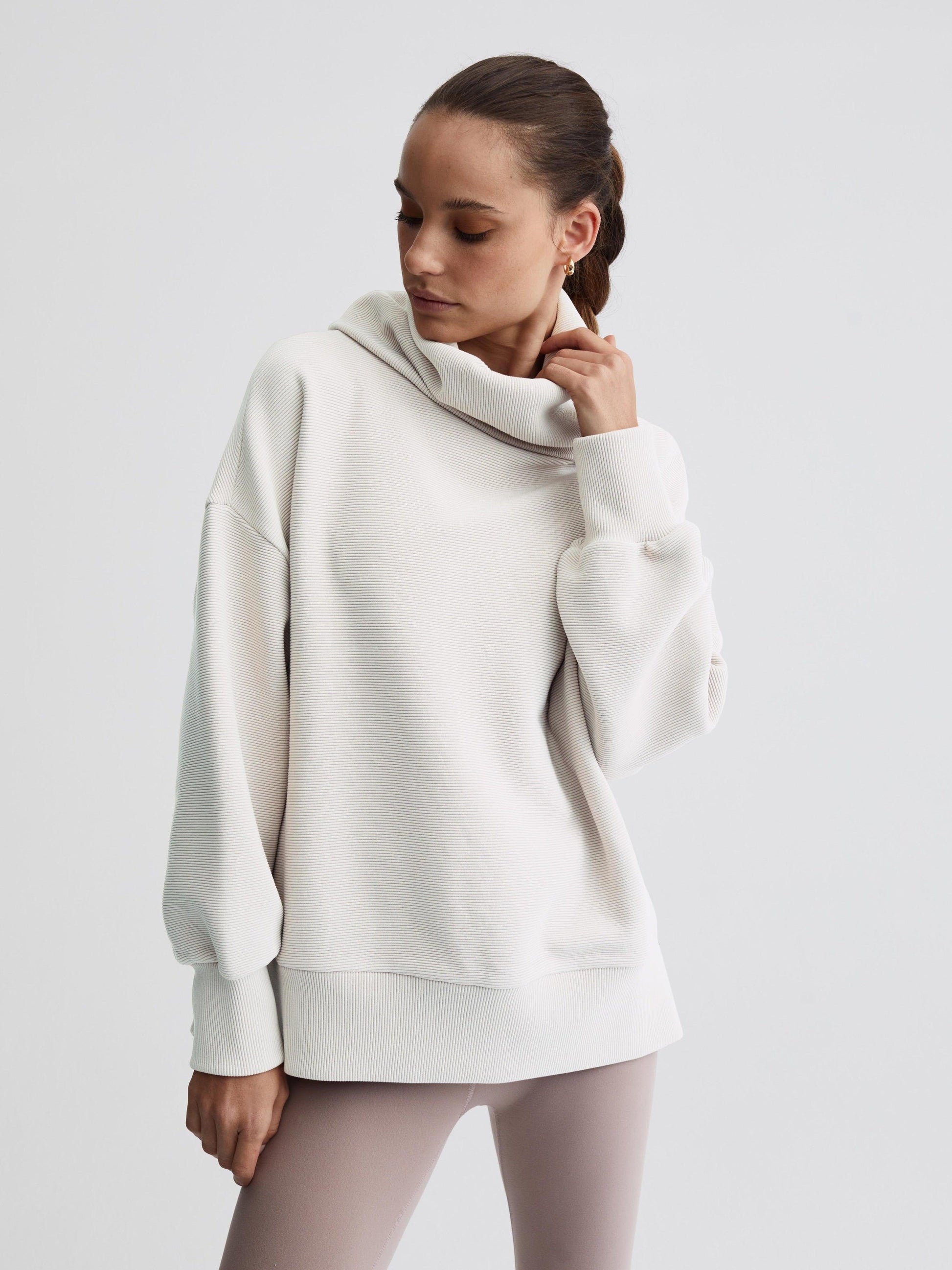Varley Milton Sweat - Egret - Kota Wellness